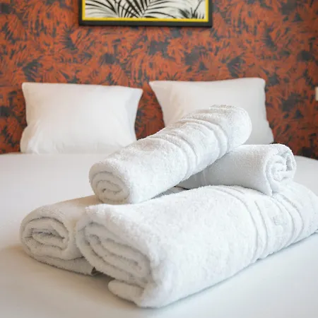 Ws Champs Elysees - Ponthieu * パリ